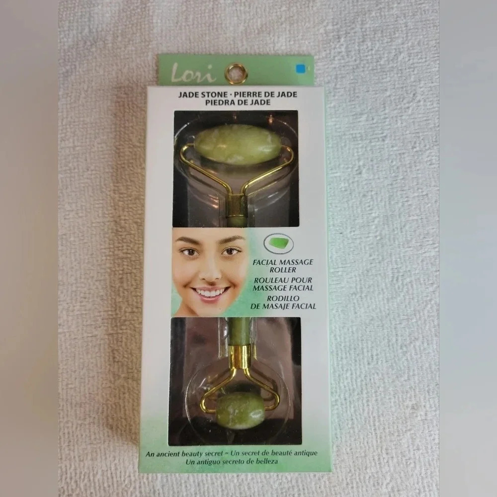 New in  box Lori Jade Face Massage Roller Beauty Face Treatment